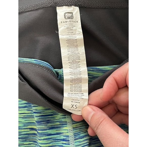 EUC Fabletics Women's Grey Leggings - Picture 4 of 4